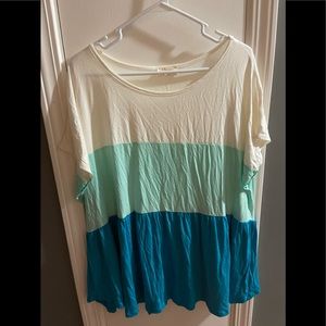 Womens 2X boutique top